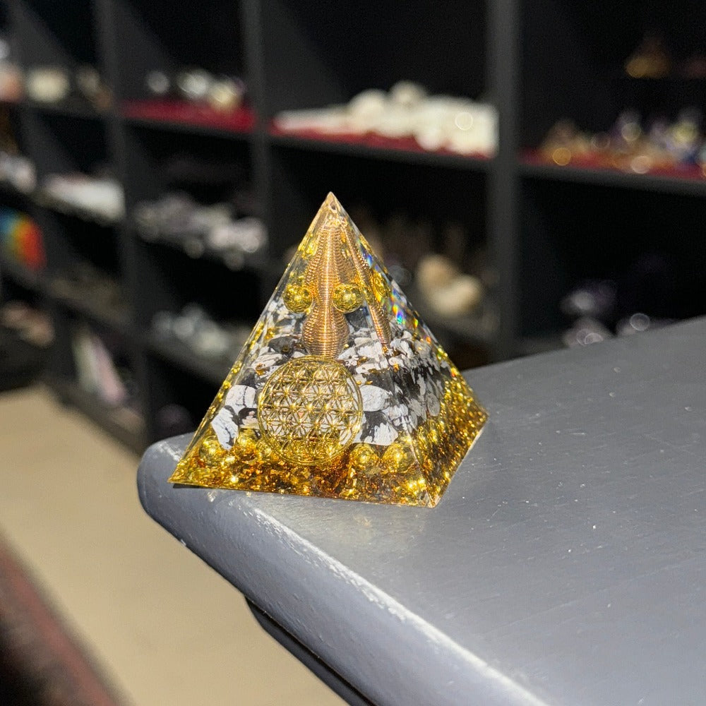 Orgonīts - piramīda B030